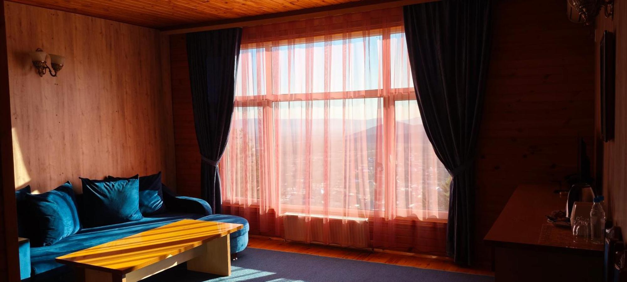 Kungut Hotel & Restaurant Şǝki エクステリア 写真