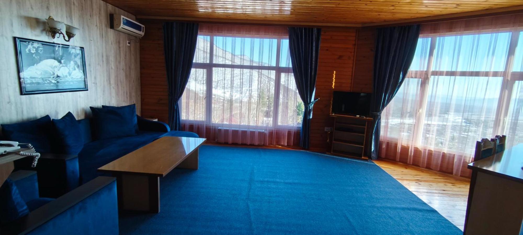 Kungut Hotel & Restaurant Şǝki エクステリア 写真